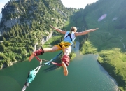 开云体育下载-猛龙提前终结悬念奇才，武切维奇攻防两端统治全场