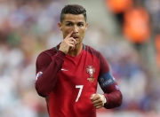 开云体育直播-戈麦斯刷新纪录之夜，卡塔尔对阵摩洛哥背后的足球哲学与历史性突破