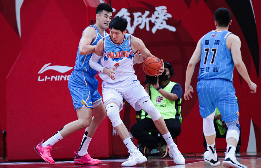 热火险胜澳大利亚男篮，汉密尔顿三分雨点燃全场的简单介绍