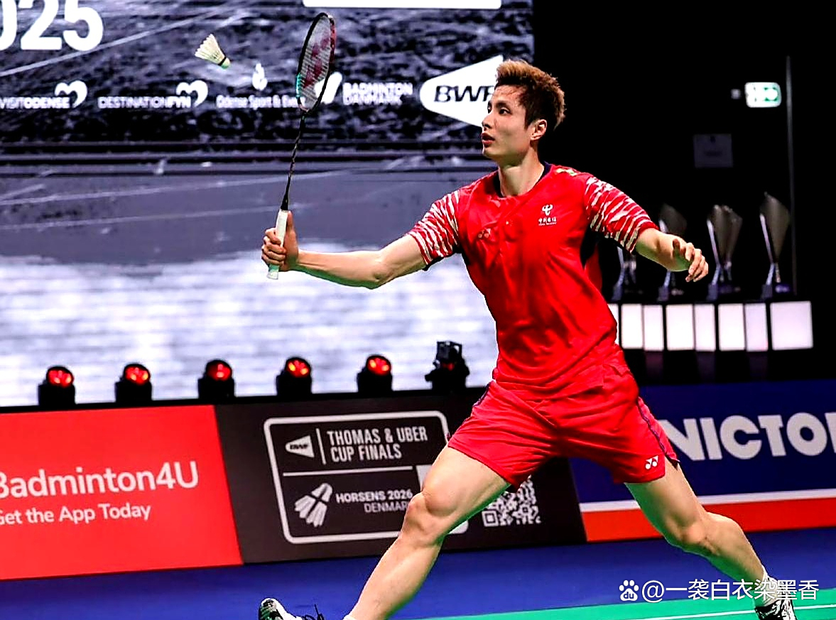 中国队横扫丹麦队，石宇奇带队取胜