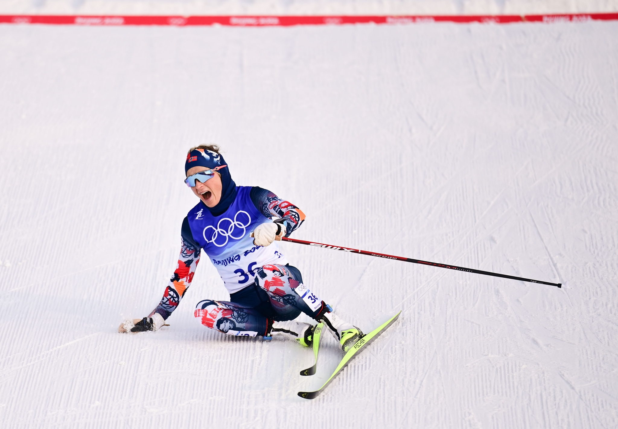 关于芬兰举重选手超水平表现,夺得亚军的信息 关于芬兰举重选手超水平表现,夺得亚军的信息