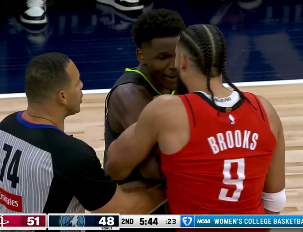 森林狼遭遇逆转败,遭遇连败 森林狼遭遇逆转败,遭遇连败