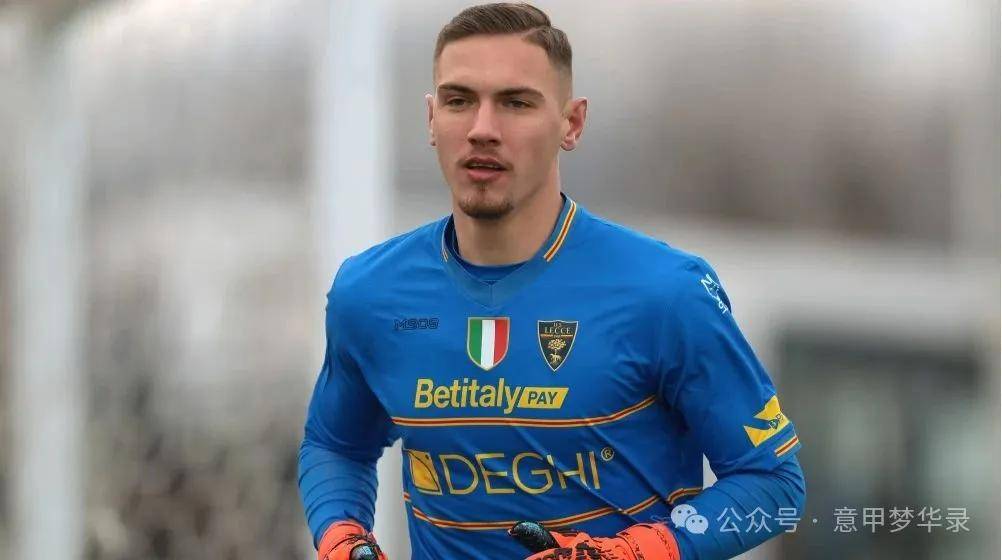 乌迪内斯年轻后卫受表彰，成为赛场焦点