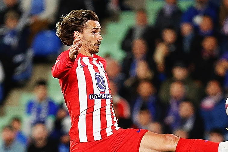 关于斯帕尔客场大败，遭遇四连败的信息