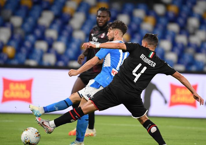 那不勒斯客场逼平，欧战资格逼近的简单介绍