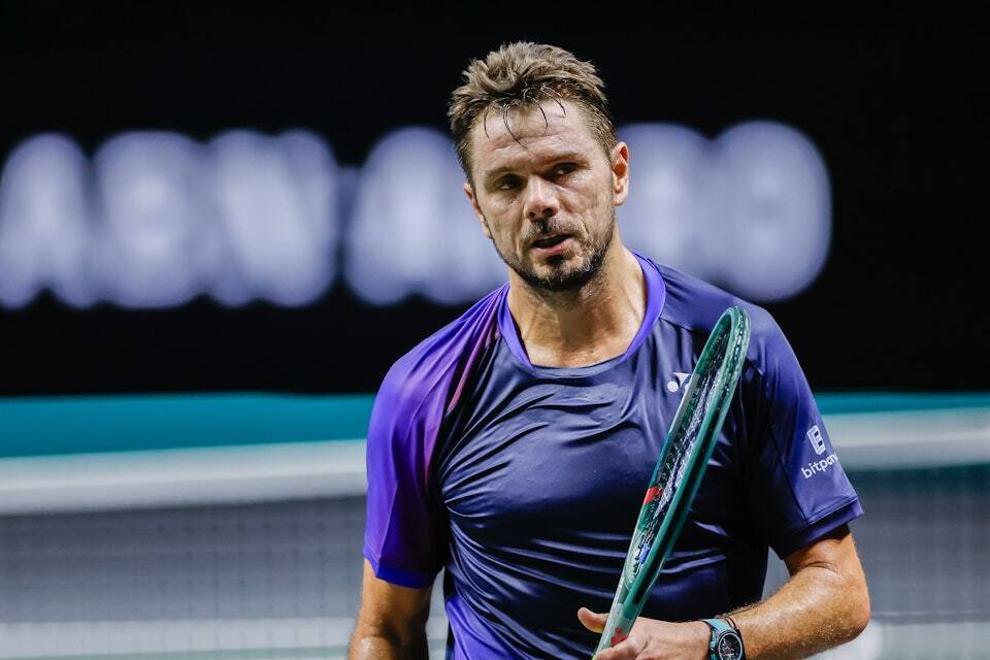 包含世界网球队强势美国网球队，瓦林卡统治全场的词条