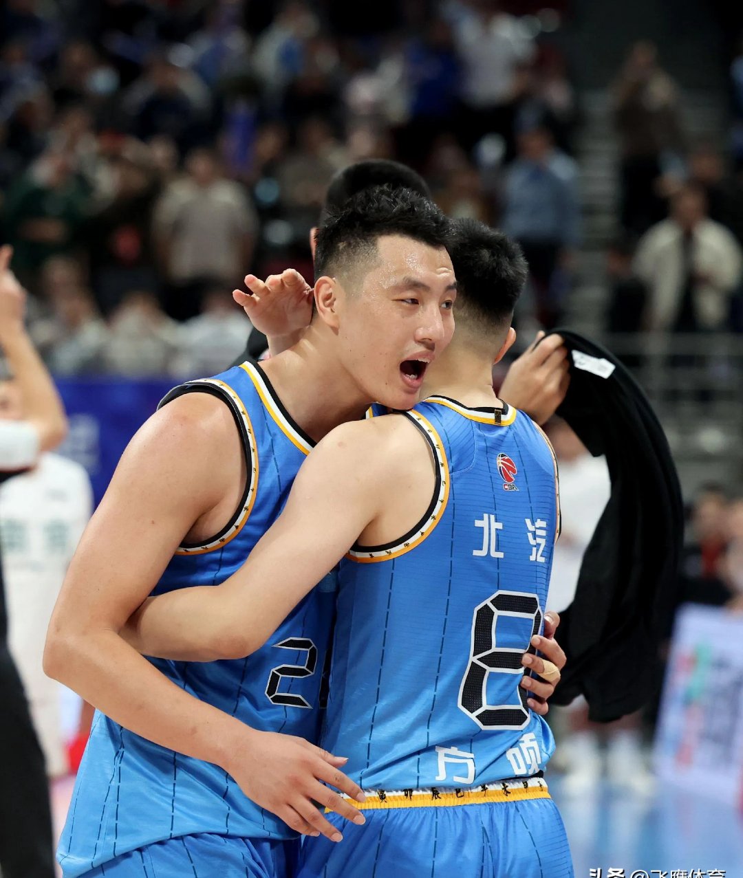 包含北京队翻盘青岛队，布克惊艳四座的词条