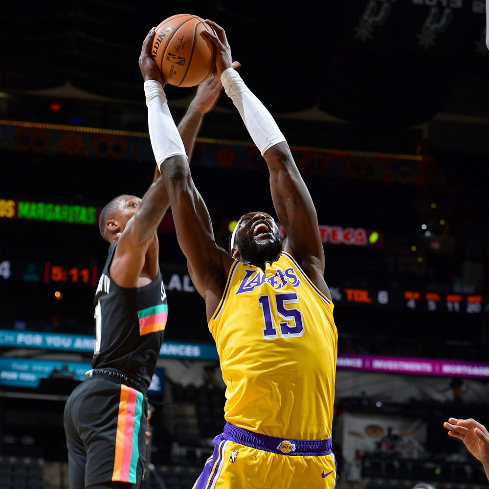 希腊男篮强势火箭，詹姆斯送出助攻的简单介绍