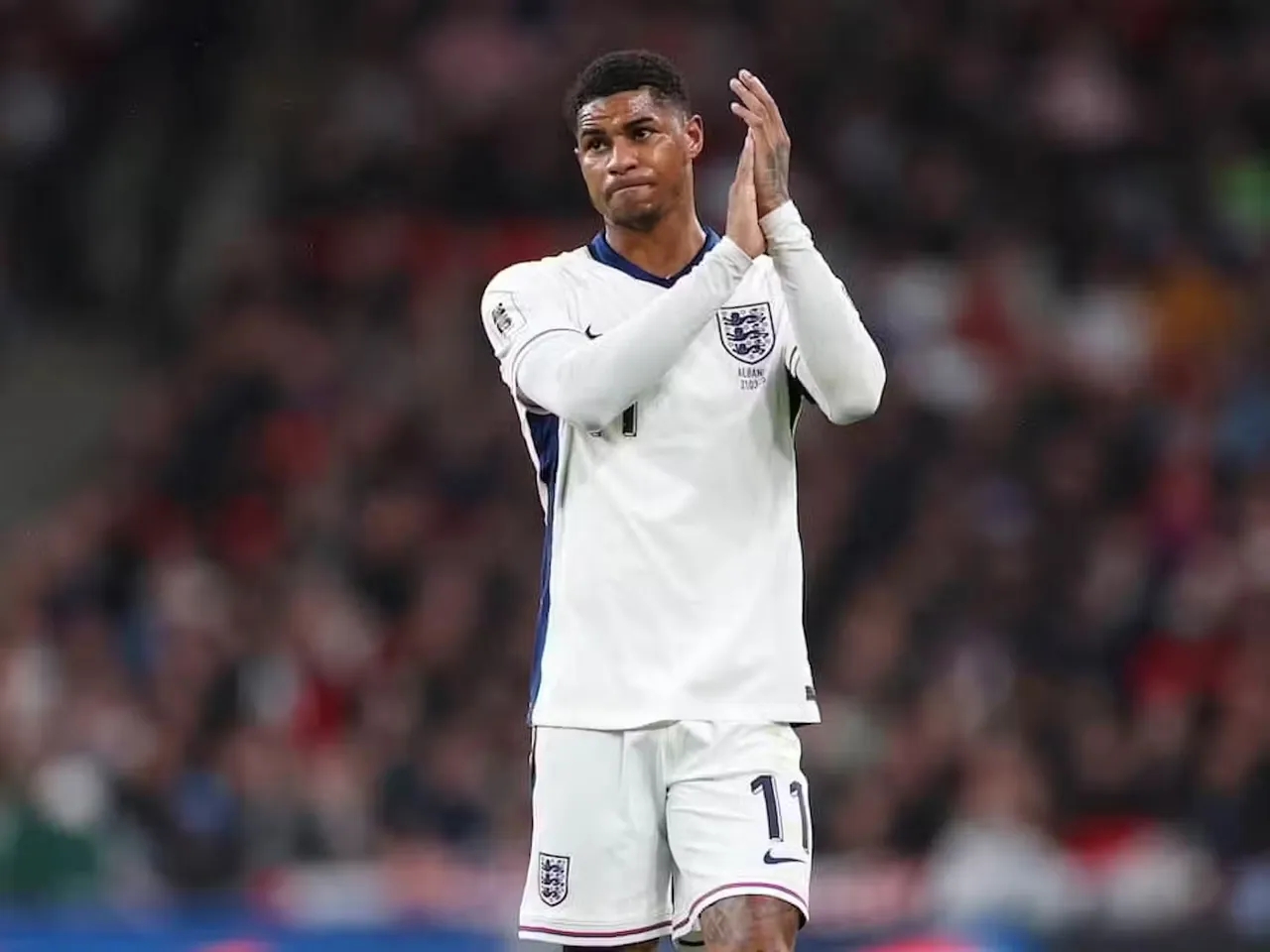 英格兰碾压莱比锡红牛，拉什福德惊艳四座