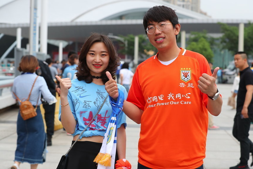 篮网核心表现高效球队连胜让球迷鼓舞斗志