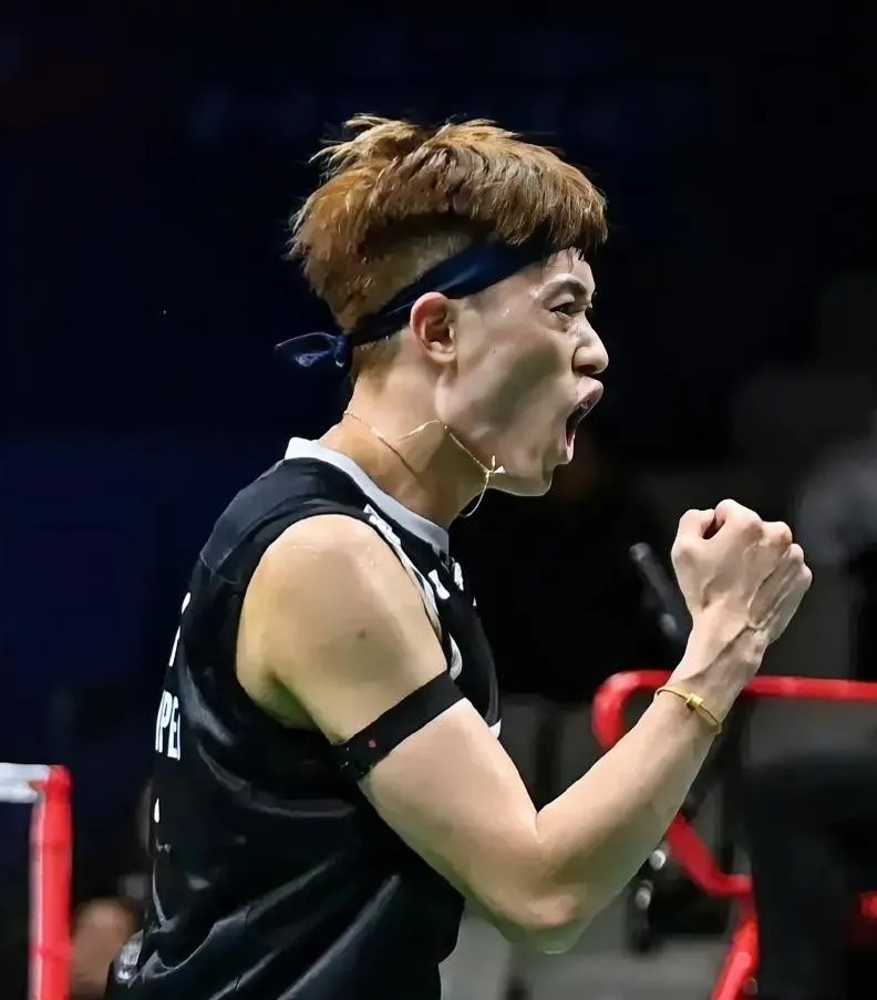 包含丹麦队横扫韩国队，黄鸭组合状态火热的词条