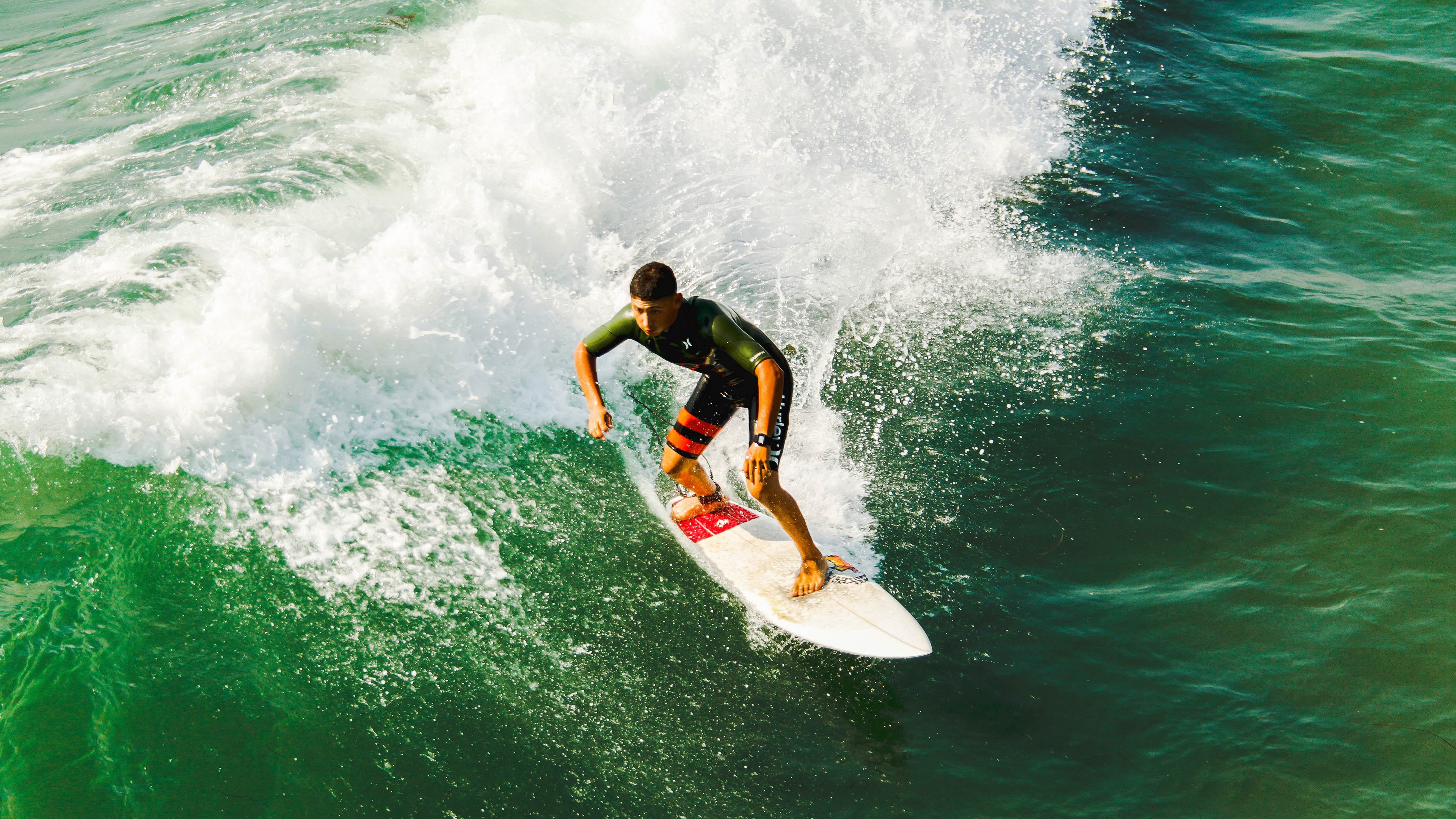 公牛击溃老鹰，西甲国家德比焦点战的启示
