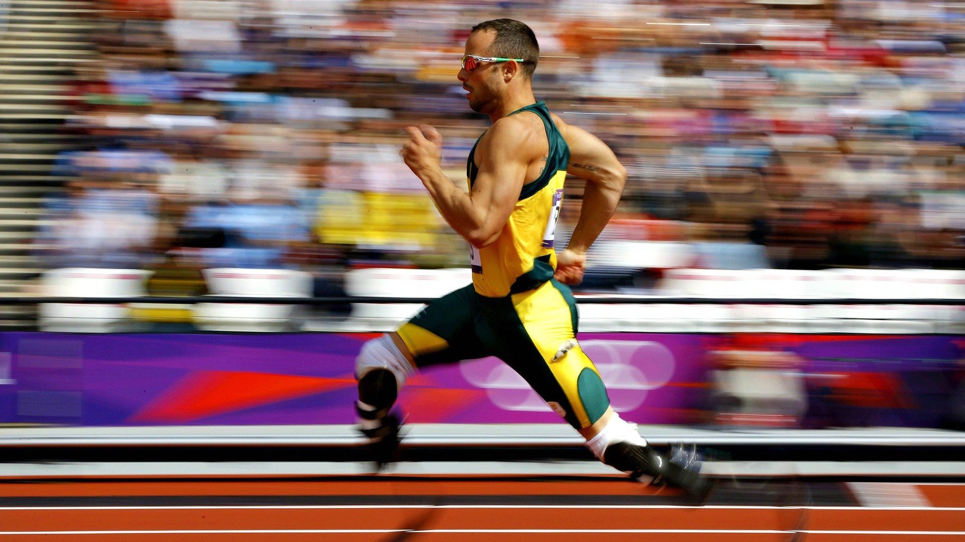 杰伦格林关键进球定乾坤，快船鏖战马刺书写经典