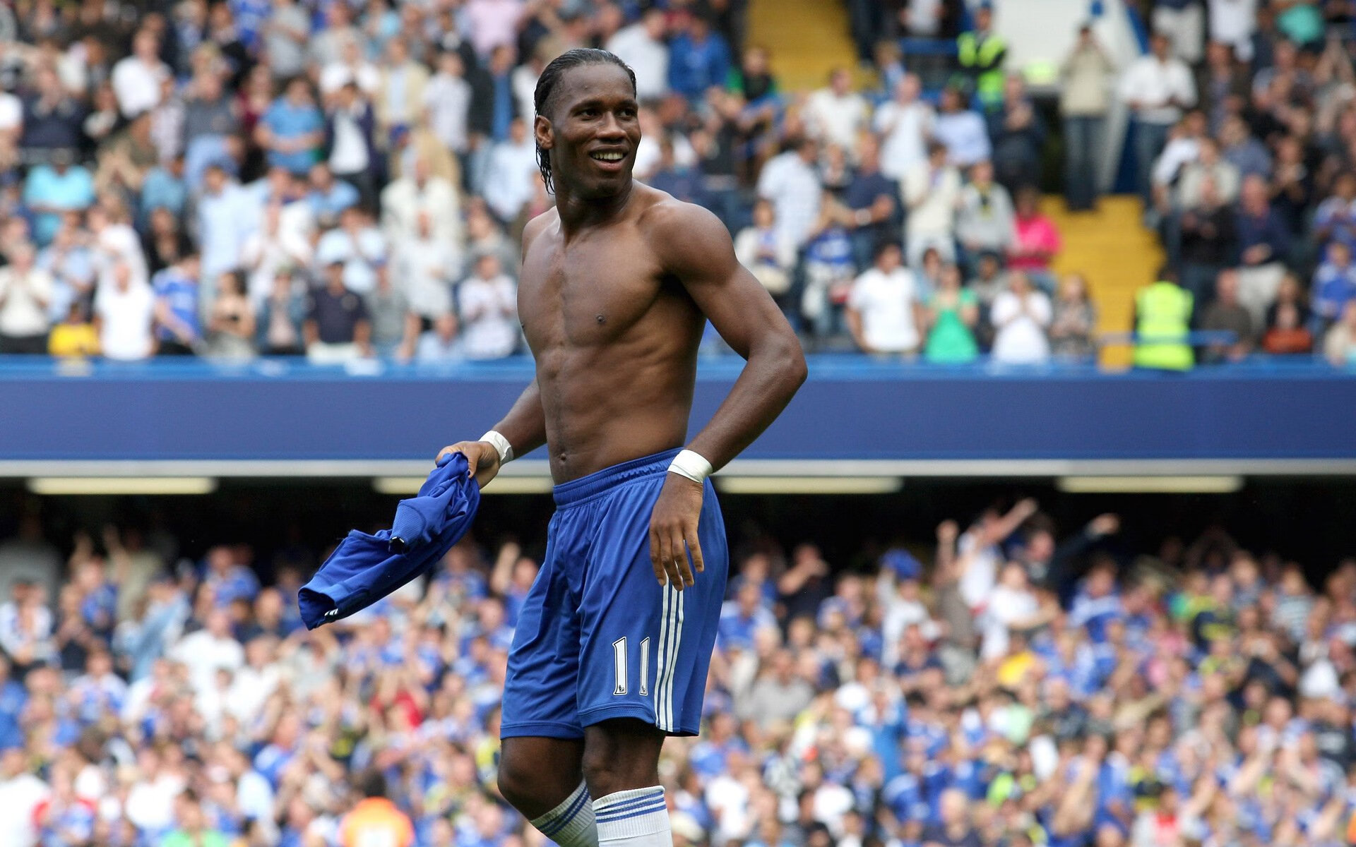 铁血马竞横扫丹麦,阿坎吉一锤定音成关键先生