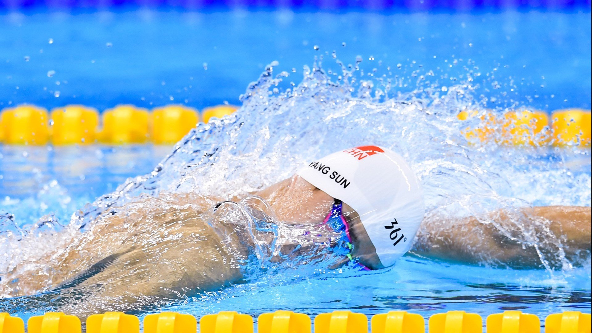 F1新赛季揭幕战焦点战,瑞士强势拿下智利,技术与策略的双重胜利